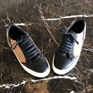 Burberry sneakers